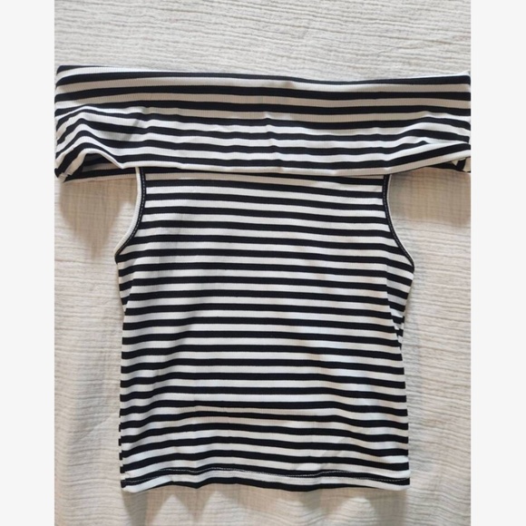 Striped Black White Rib Knit Fold Over Off Shoulder Slim Top Shirt - Picture 11 of 15